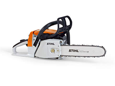 1982:STIHL 024 - первая бензопила нового поколения. STIHL 024 - первая бензопила, оснащенная автоматическим цепным тормозом Quickstop. 024 принадлежит к новому поколению профессиональных бензопил STIHL, устанавливающих новые масштабы на рынке благодаря превосходному удельному весу, эргономичной конструкции, высокому уровню безопасности, а также удобному управлению и техническому обслуживанию.