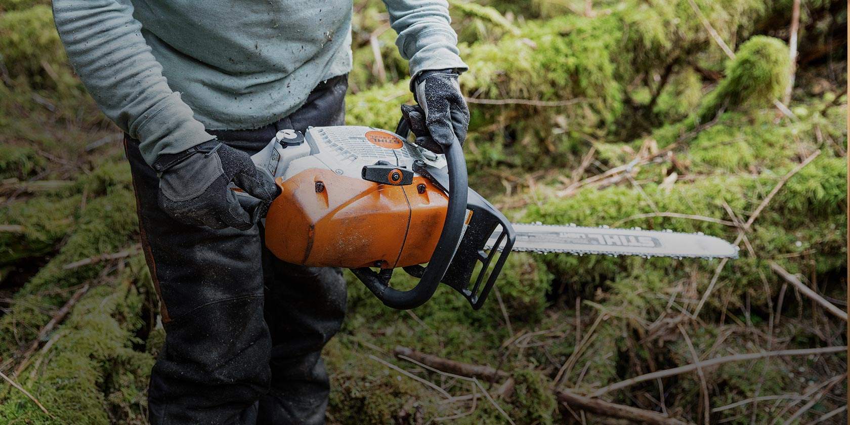 STIHL MS 462 легко обслуживать, даже в лесу. Все детали можно снять, почистить и, при необходимости, заменить.